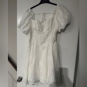 SHEIN White Puff Sleeve Dress